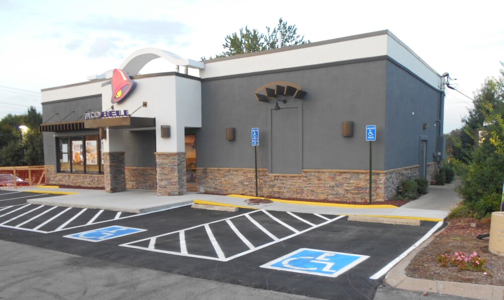 Taco Bell side entrance exterior