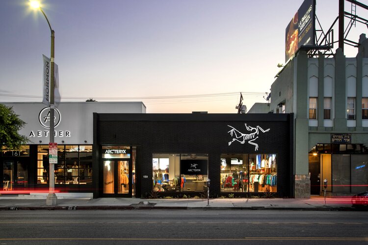 Arc’Teryx exterior storefront in Los Angelos, California