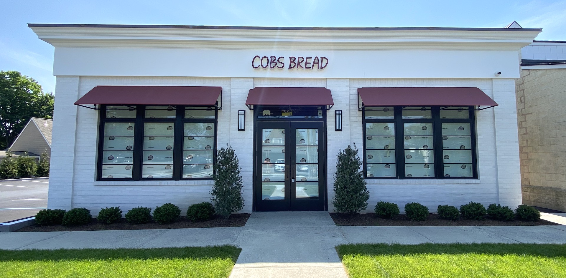 Cobs Bread exterior
