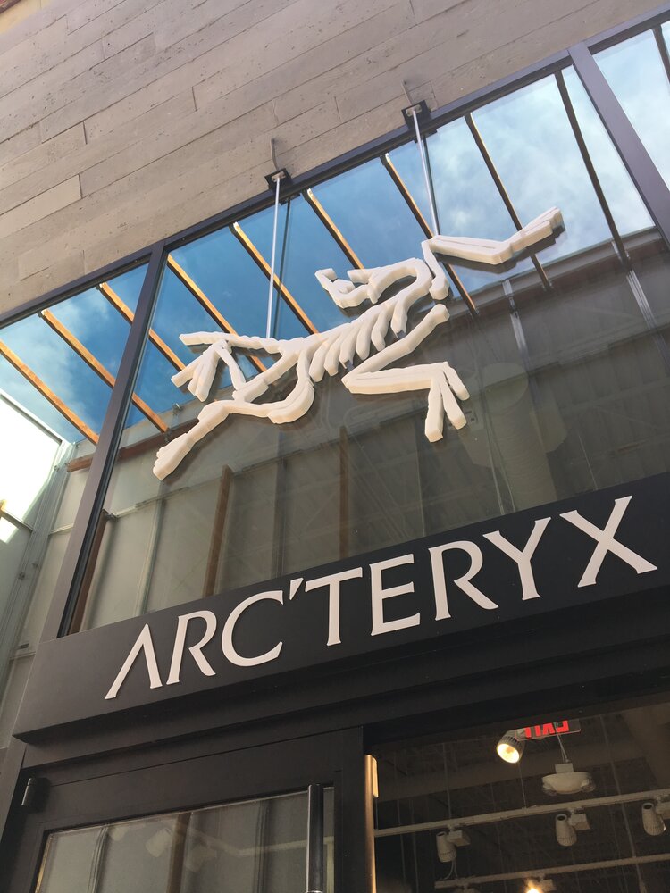 Arc’Teryx fossil logo